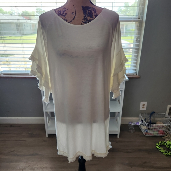 MISSLOOK Tops - Nwot MissLook White Top Size XL